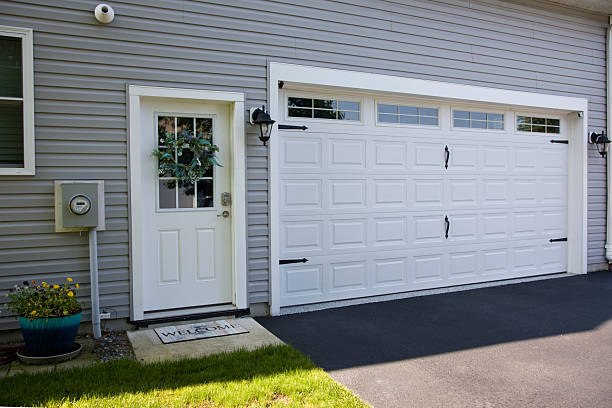 24/7 Emergency Garage Door Panel Replacement experts in Union County County, AR